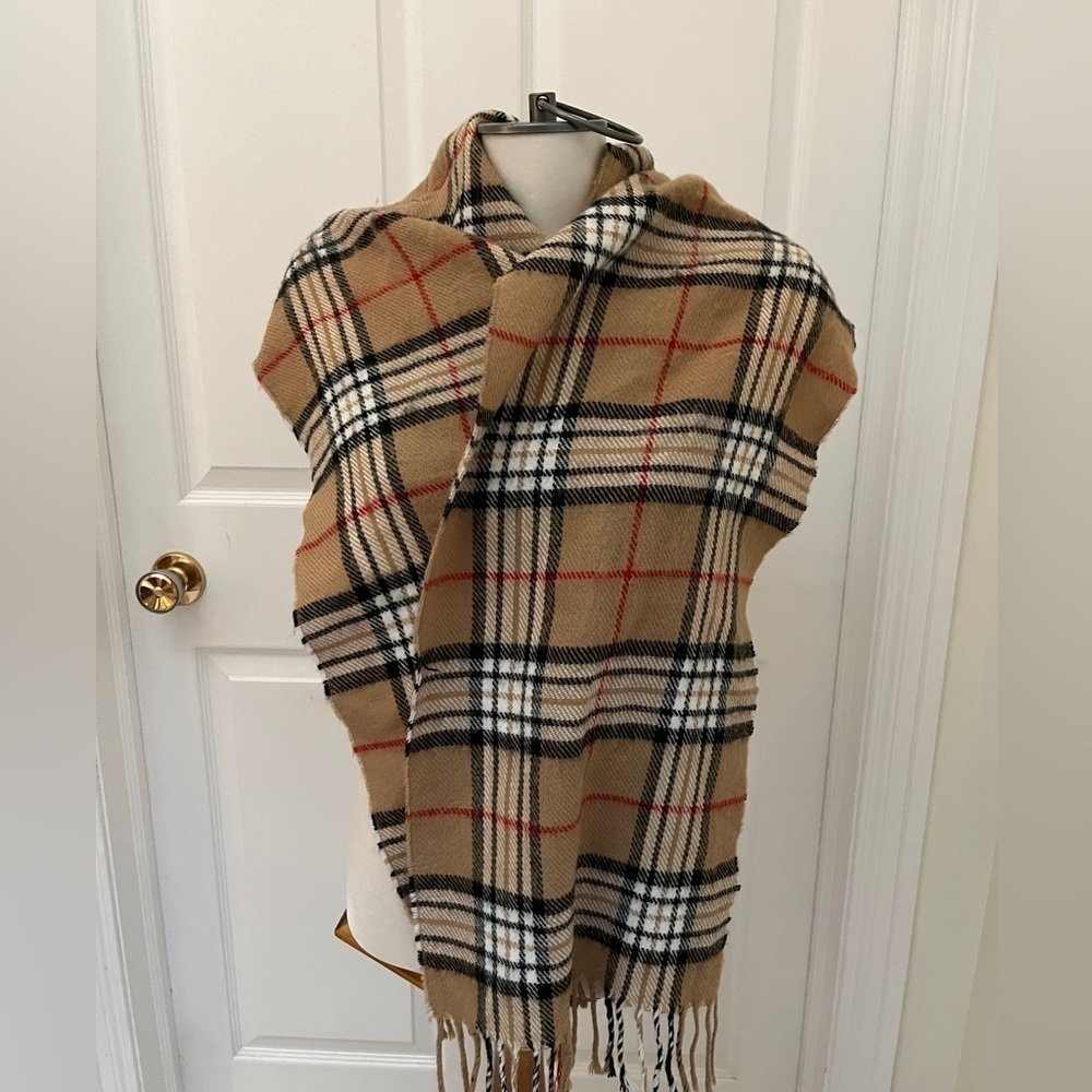 Knightsbridge plaid scarf